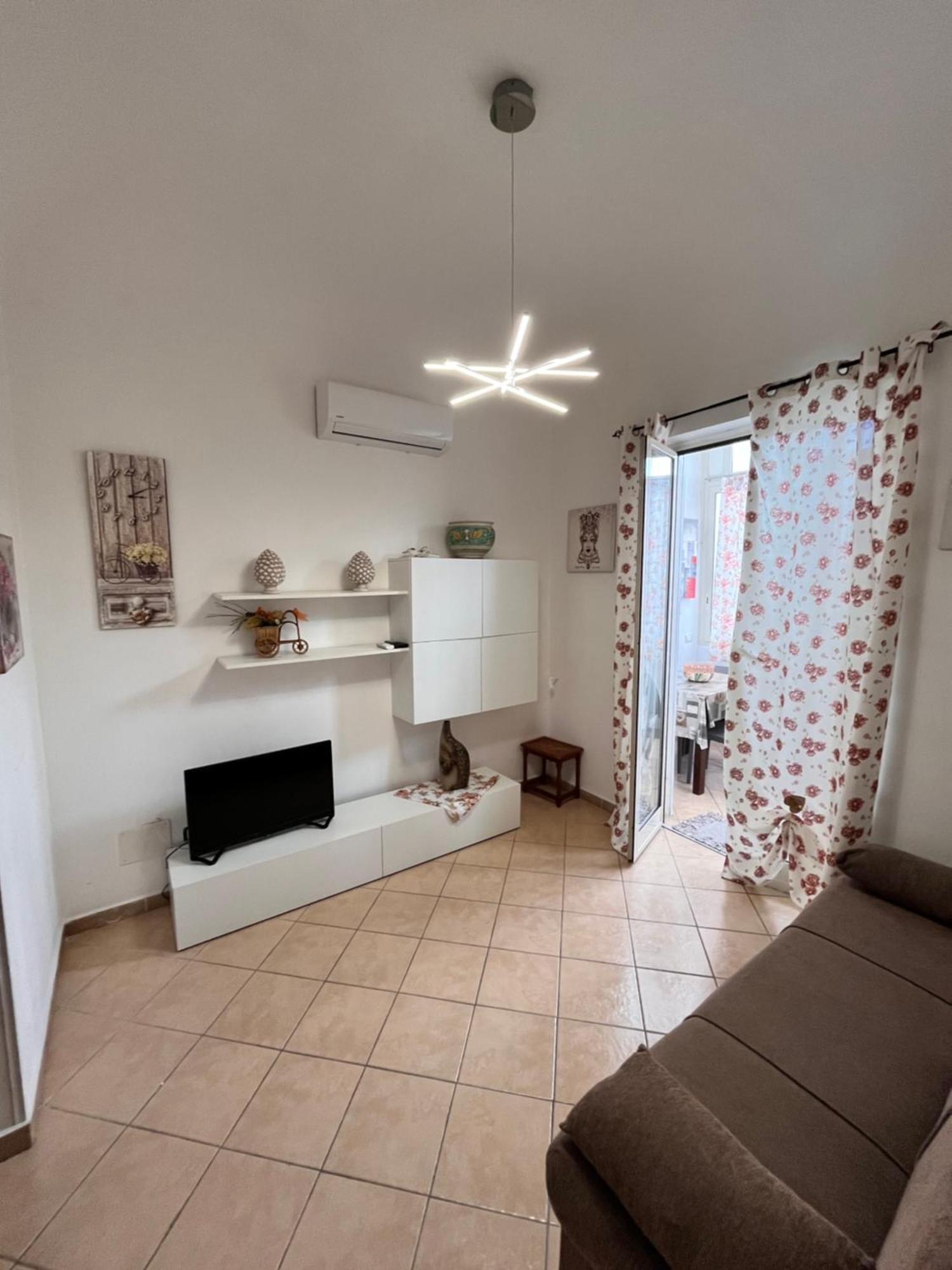パレルモHouse Del Corso Calatafimiアパートメント エクステリア 写真